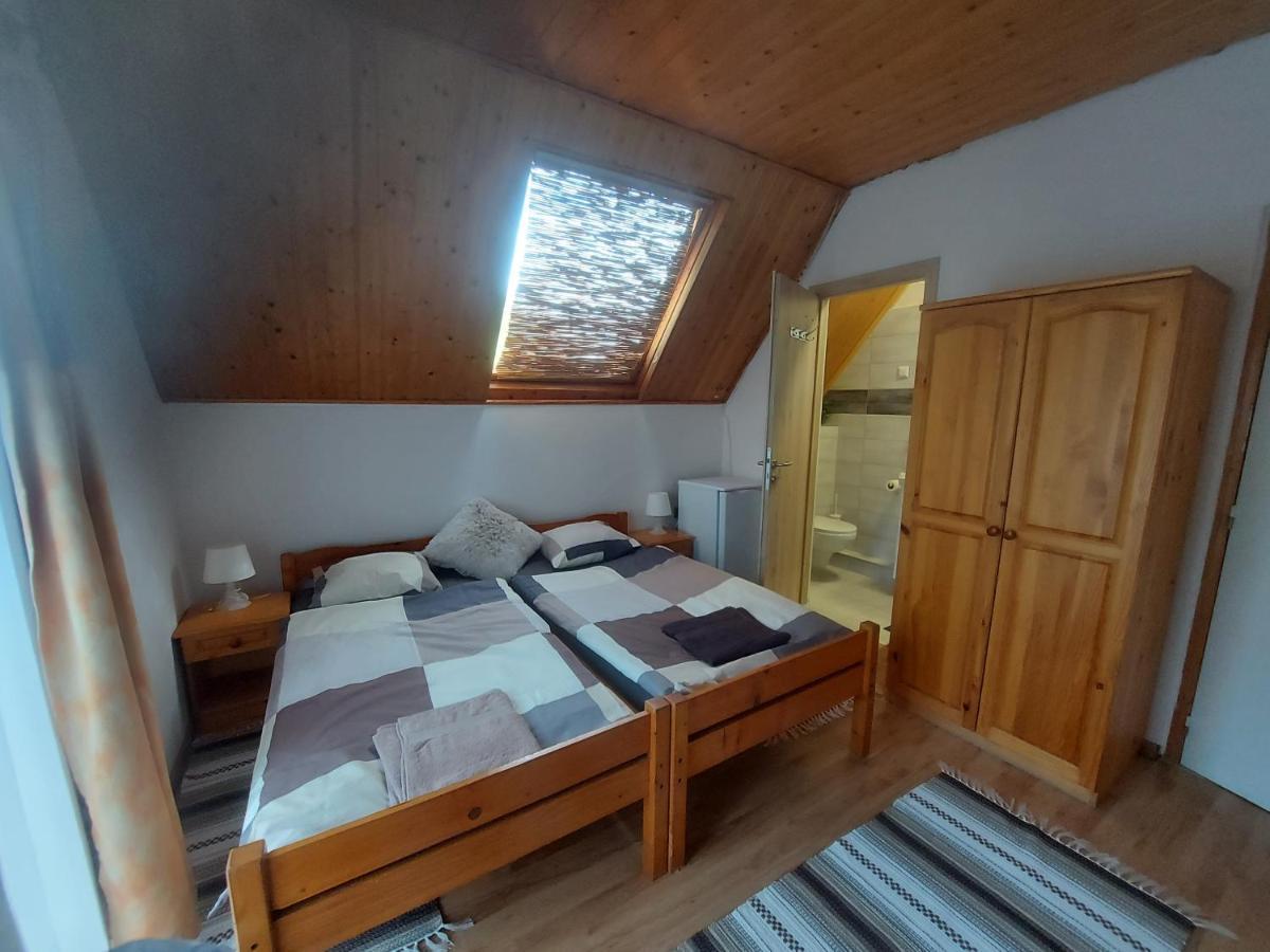 בודארוס Attila'S Guest House מראה חיצוני תמונה