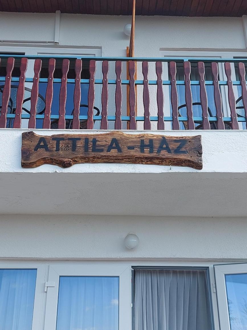 בודארוס Attila'S Guest House מראה חיצוני תמונה