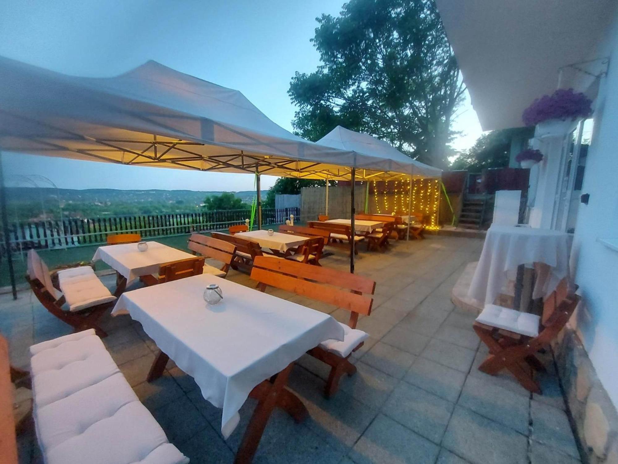 בודארוס Attila'S Guest House מראה חיצוני תמונה