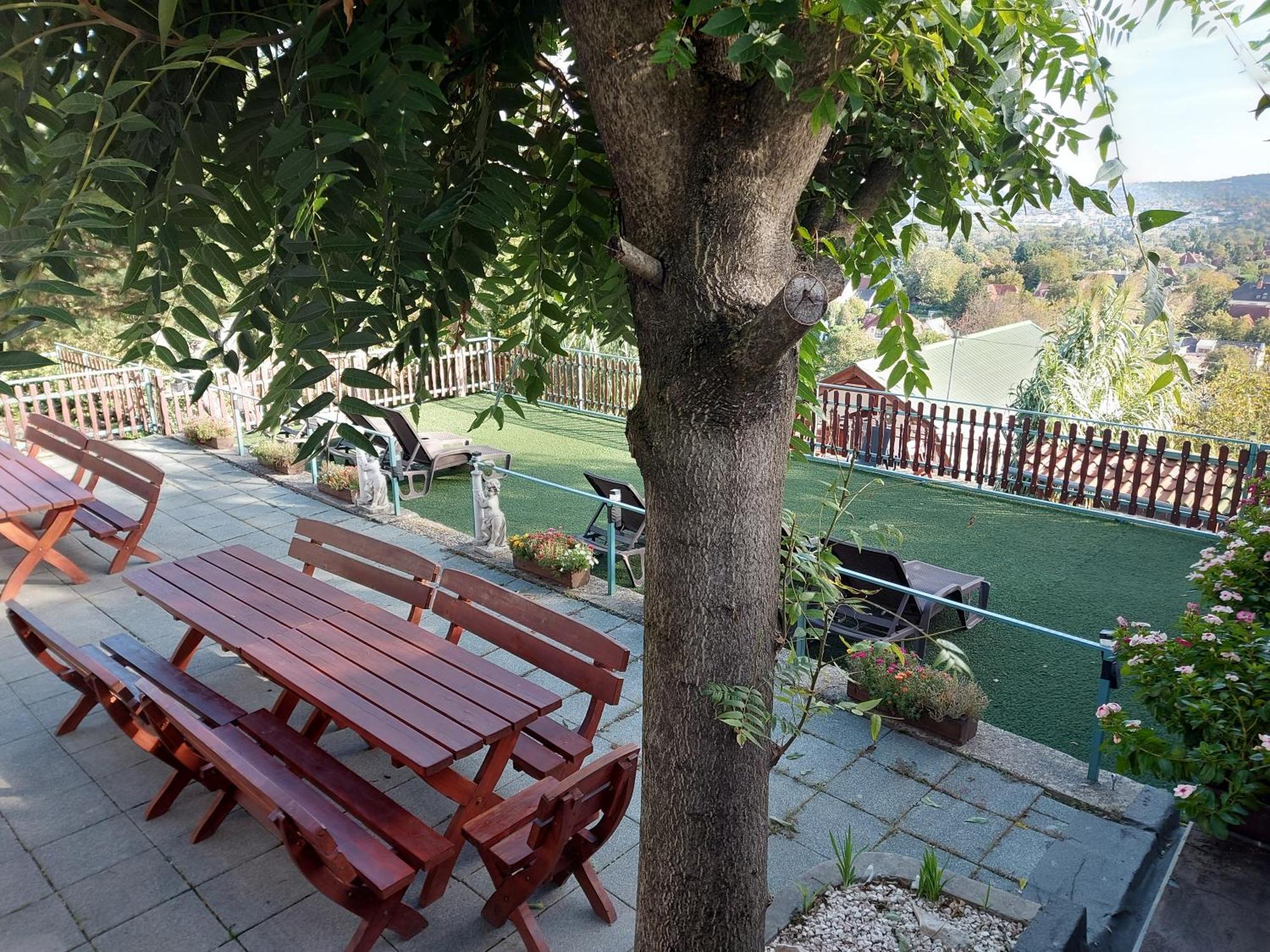 בודארוס Attila'S Guest House מראה חיצוני תמונה